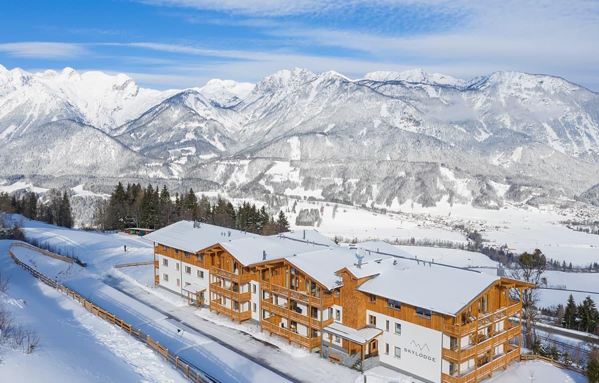 skylodge-alpine-homes-luxus-appartements-haus-hauser-kaibling-winter-gross